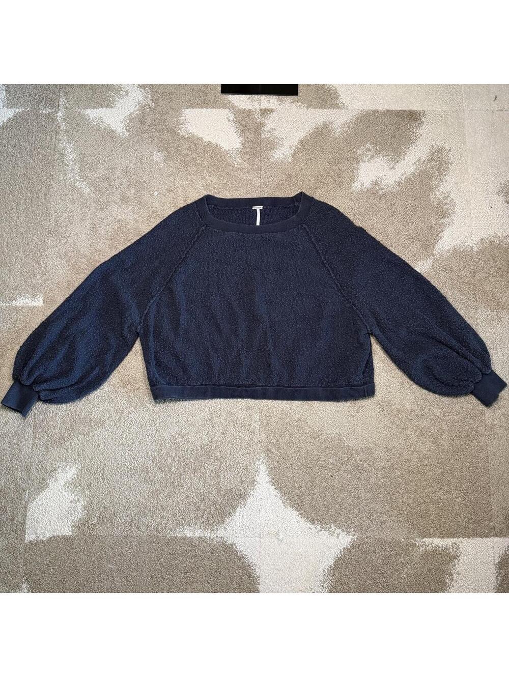 🧶 FREE PEOPLE “FOUND MY FRIEND” BOUCLÉ CROPPED SWEATER 🧶